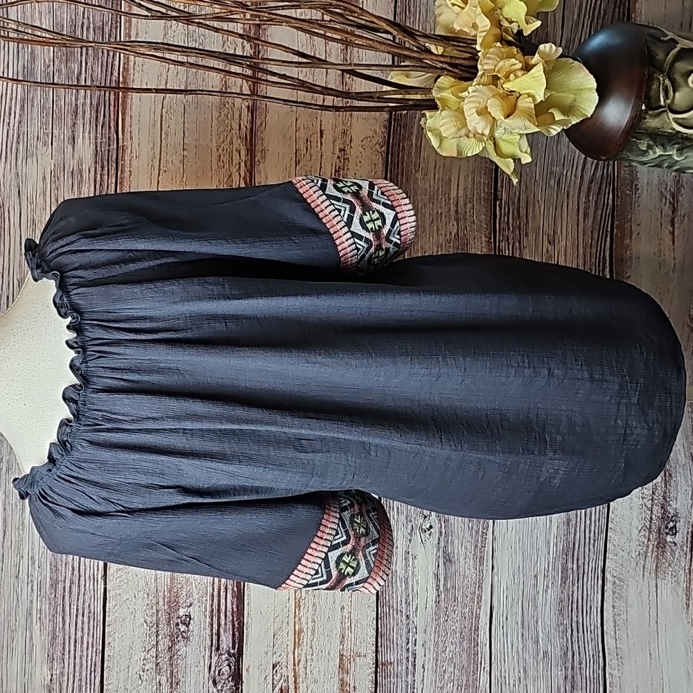 JOHN PAUL RICHARD BLACK EMBRODERED BOHO PULLOVER TOP - Picture 7 of 15